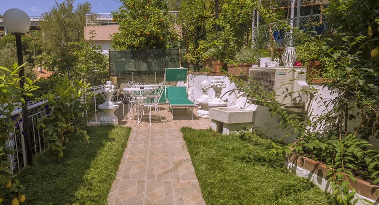 Bed And Breakfast Gioiello Celle Ligure Exterior photo