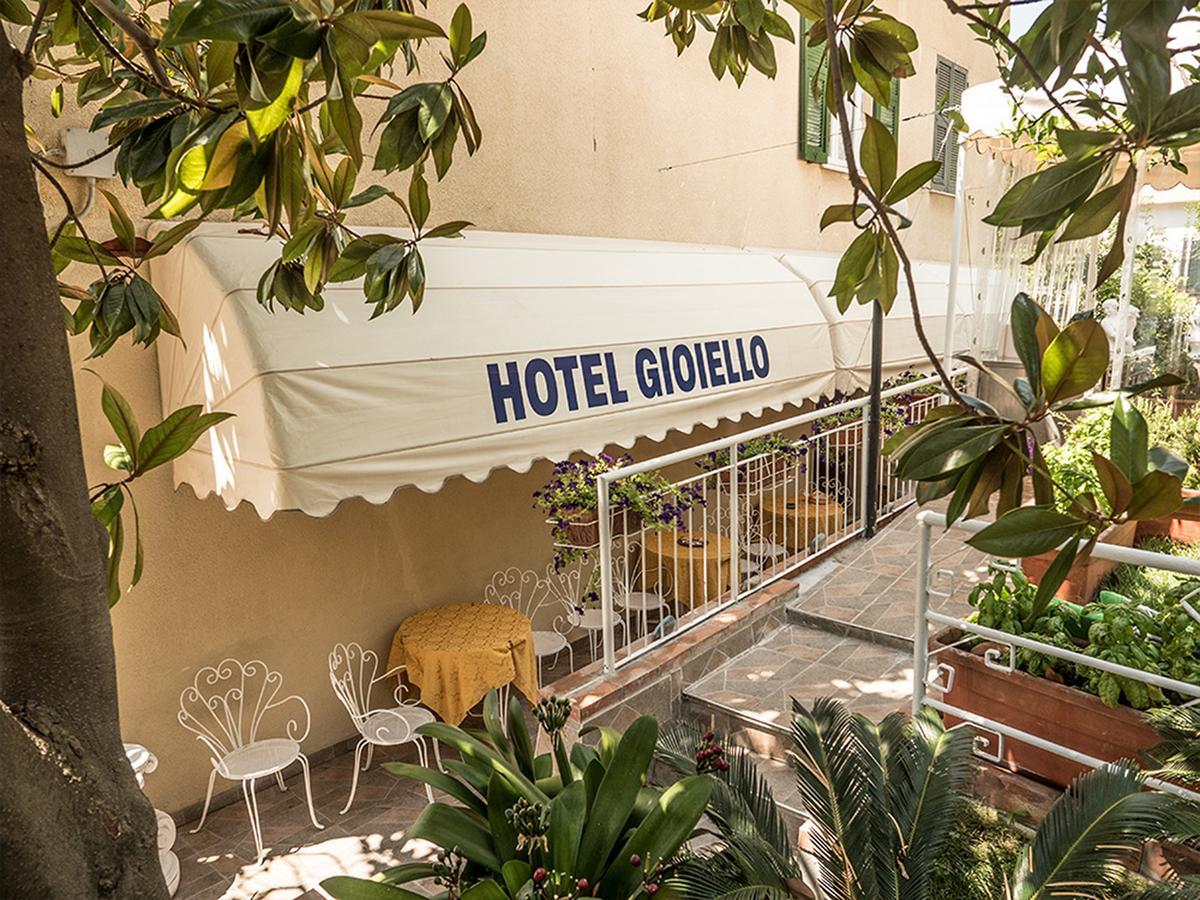 Bed And Breakfast Gioiello Celle Ligure Exterior photo
